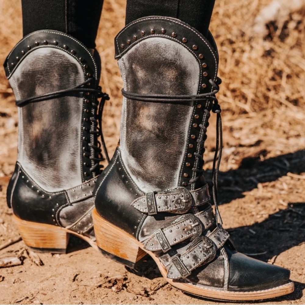 NWT Freebird Ice Multi Winnie Boots